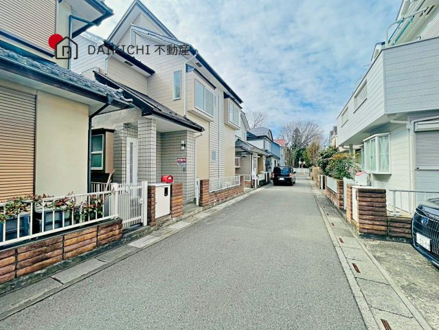 【前面道路含む現地写真】 | 久喜市小右衛門　中古戸建