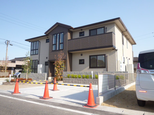 サンブライトの外観