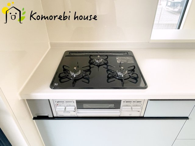 上尾市平方　2期　新築一戸建て　リーブルガーデン　02のキッチン|コンパクトなキッチンで掃除もラクラク