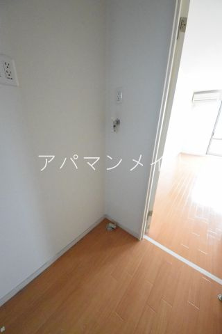 【設備】 | リバーサイドイズミ | 室内洗濯機置き場になります。