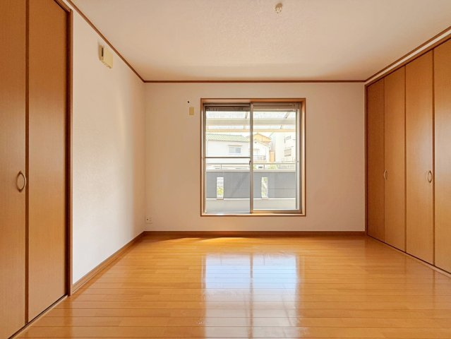 堺市中区深井中町　中古戸建の洋室
