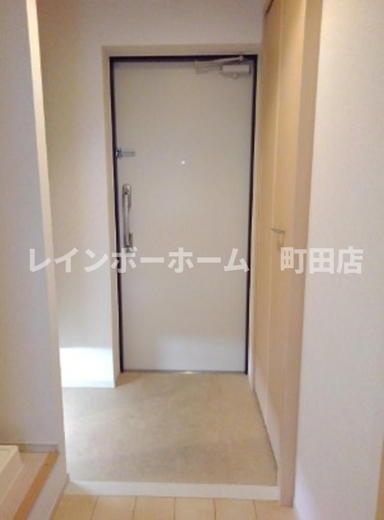 ベル　エミール※初期費用分割あと払いサービス利用可能物件の玄関