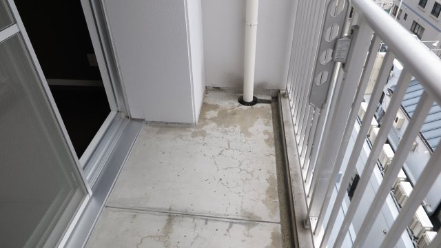 コンチネンタル難波東のバルコニー