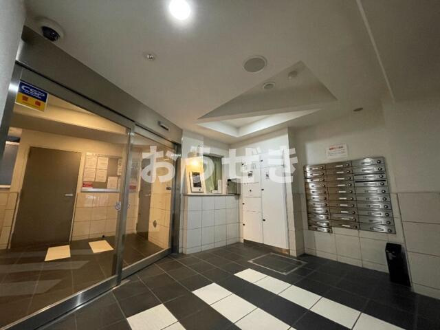 ラ・シード東神奈川駅前のロビー