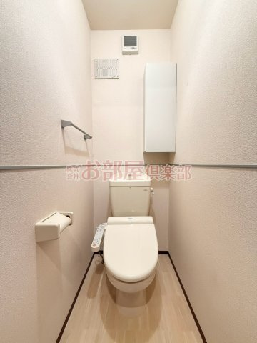ビエント A棟のトイレ|ゆったりとした空間のトイレです