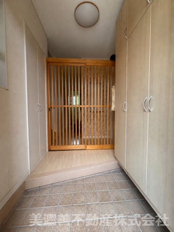 ６７３１８　郡上市大和町剣中古戸建の玄関