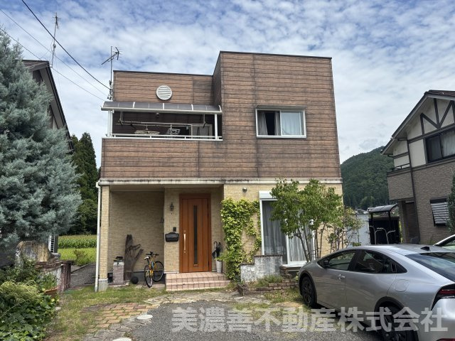 ６７３１８　郡上市大和町剣中古戸建