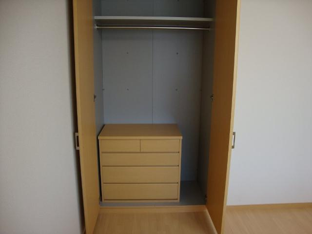 トレゾール　トシの収納|クローゼット（北側）
高崎、前橋のお部屋探しはエンドスケープまで！お客様の理想お聞かせ下さい♪
