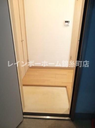 メゾンパークスの玄関