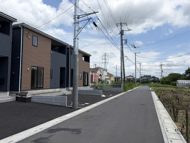 【前面道路含む現地写真】 | 宮代町百間第8 Ⅰ期　新築戸建　全10棟　9号棟