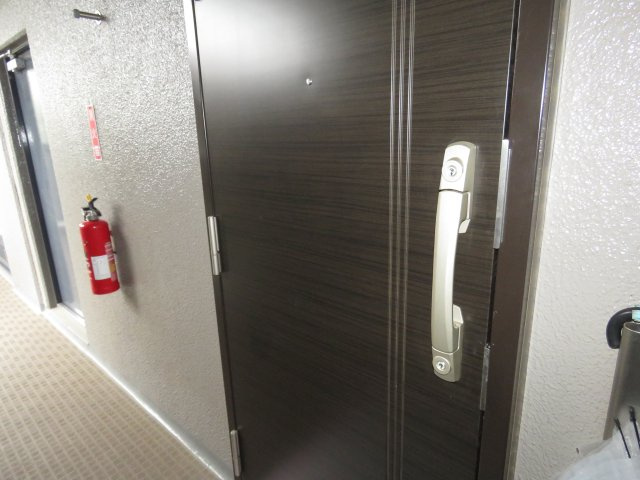 テイジン川越旭町ビューハイツの玄関
