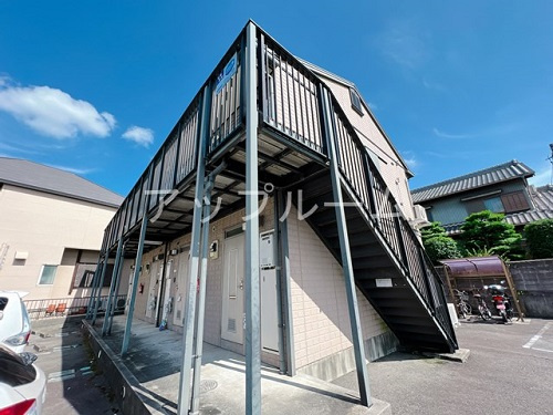 春日井市勝川町４丁目のアパート