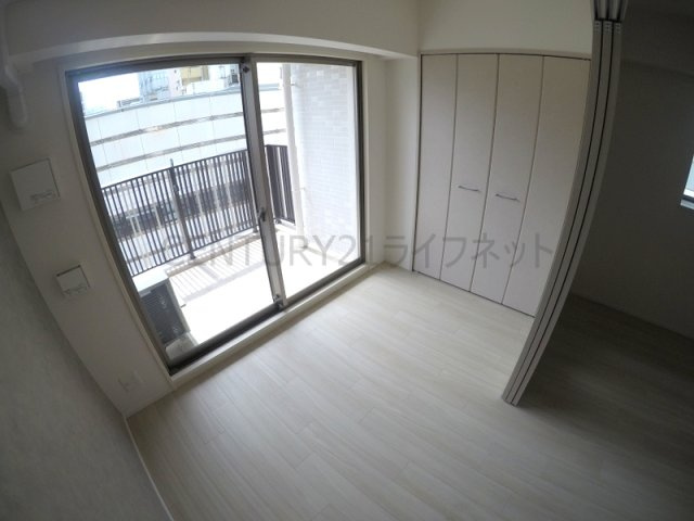 【寝室】 | スプランディッド十三本町
