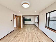 【居間・リビング】 | 唐櫃台４丁目　中古戸建