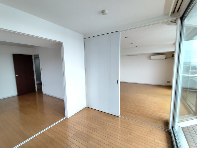 LANAI T GADENの洋室