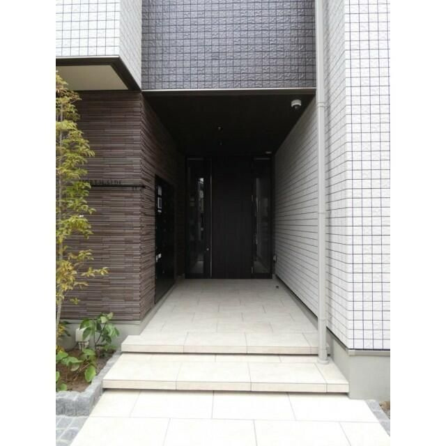 Ｎｏｒｔｈ　Ｓｉｄｅ　１１　ノースサイドイレブンのエントランス