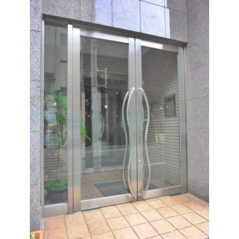 グレイスコート亀戸のエントランス