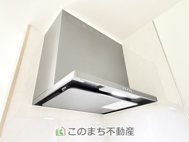 いろどりアイタウン矢板市鹿島町のキッチン|お料理の匂いもスッキリ♪シンプルデザインで掃除も簡単‼