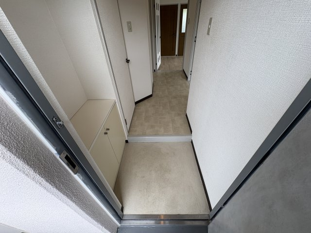 エバーモア北神戸の玄関
