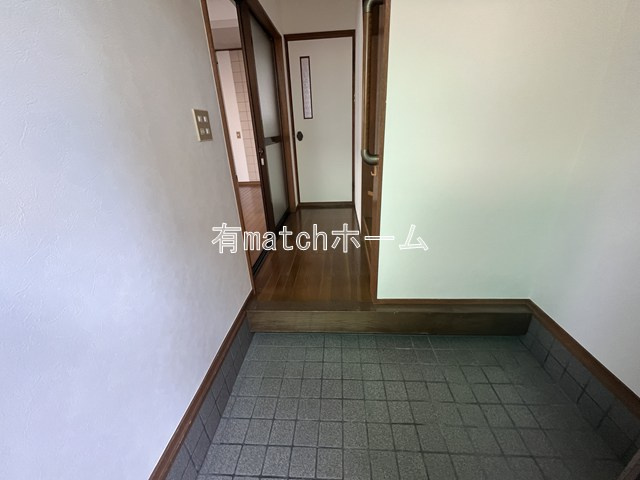 黒原城内貸家の玄関