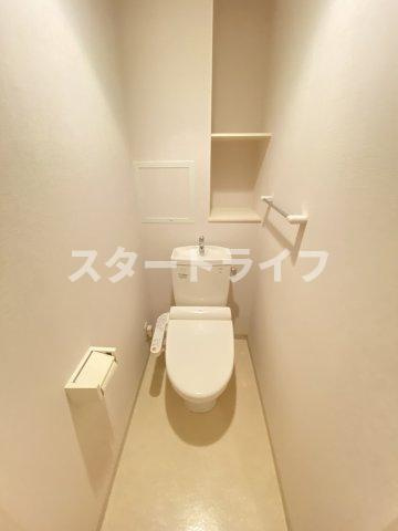 大阪市東淀川区東中島４丁目の賃貸マンションのトイレ