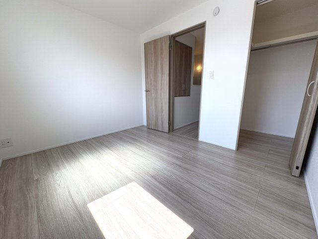 昭和区川名本町四丁目新築戸建の洋室|洋室約5.3帖