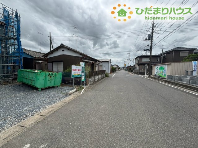 行田市佐間第4期　新築一戸建て　クライン　01の前面道路含む現地写真