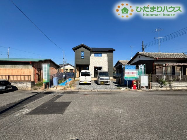 行田市佐間第4期　新築一戸建て　クライン　01の駐車場