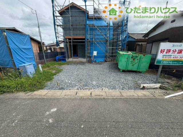 行田市佐間第4期　新築一戸建て　クライン　01の駐車場