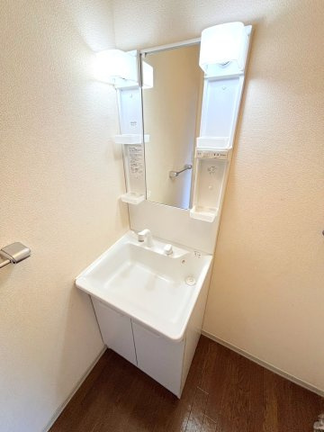 ドミール東青崎Ⅱの独立洗面台
