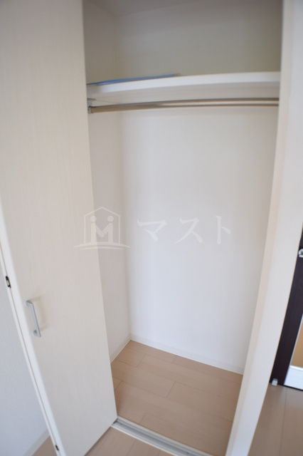 エスリード阿波座シティウエストⅡの収納