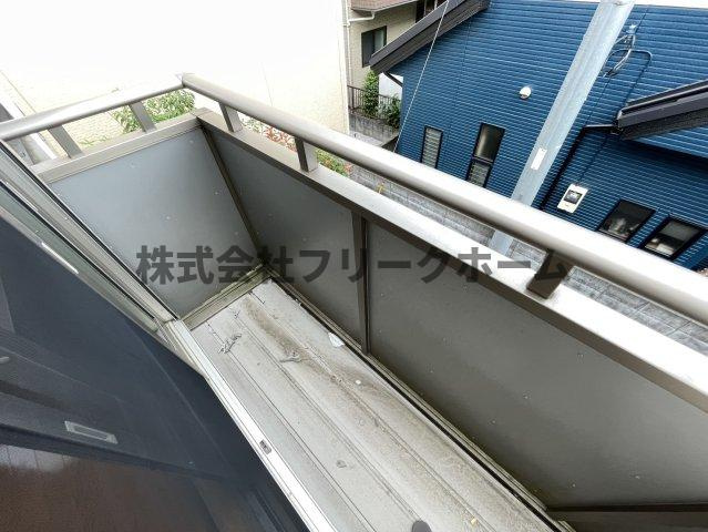 小金井市貫井北町１丁目のアパートのバルコニー
