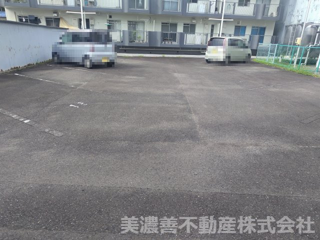 ６７２２４　東海三田洞ハイツの外観