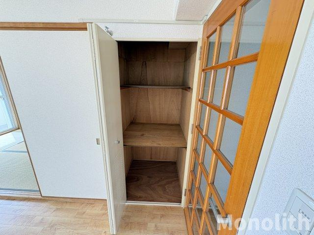 フレール助松100号棟の収納