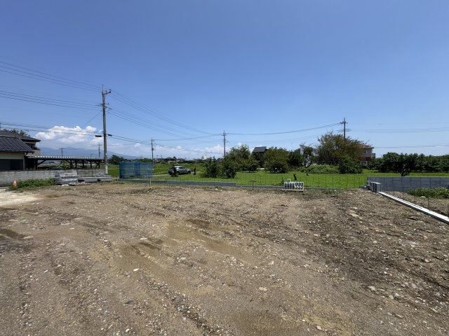 新築　前橋市女屋町全5棟　Blooming　Garden　1号棟の外観|現地写真　2027年3月完成予定！類似物件のご内覧等、お気軽にお問合せください♪　							
　							
