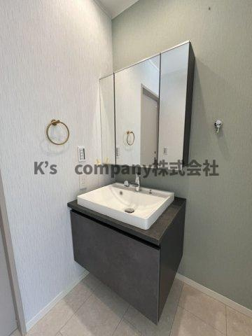 ◎茅ヶ崎市松浪2丁目　中古戸建の独立洗面台|朝の身支度もスムーズ洗面化粧台♪