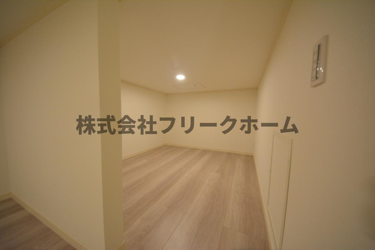 武蔵野市境南町５丁目のアパートの収納