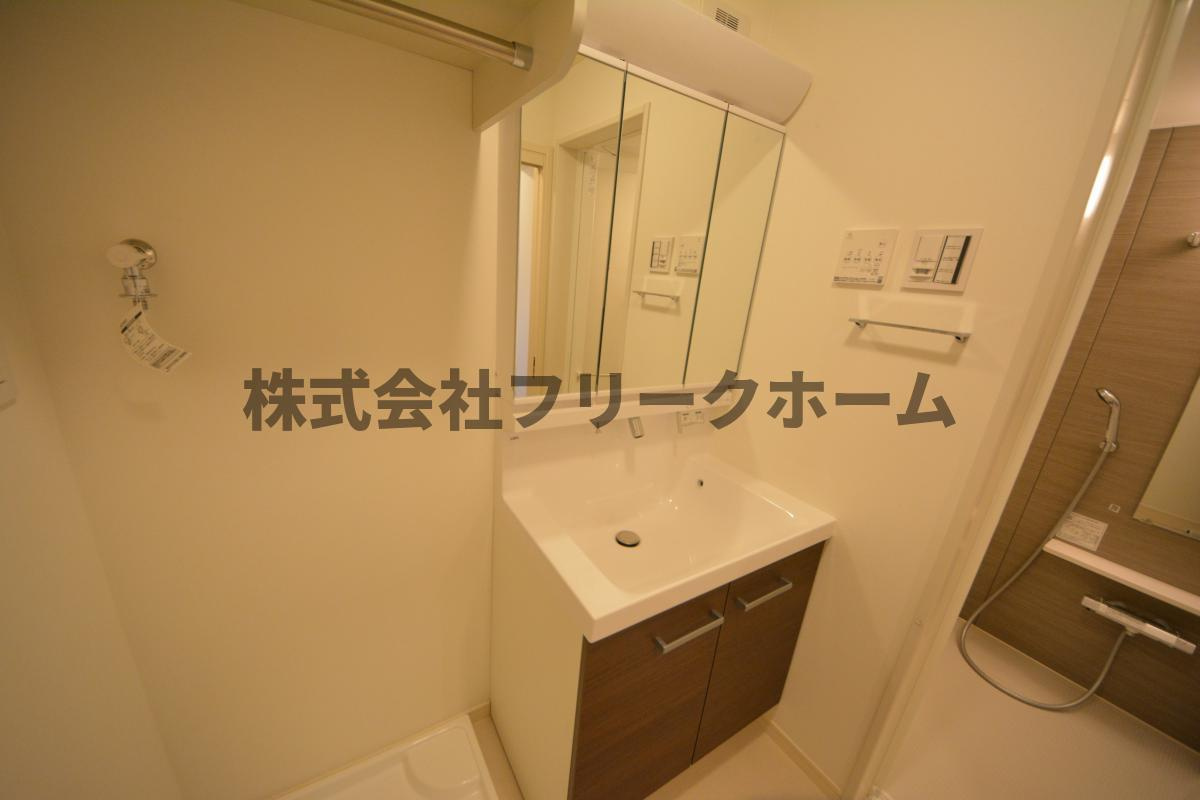 武蔵野市境南町５丁目のアパートの洗面所