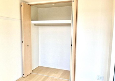 大和市西鶴間４丁目の賃貸マンションの収納