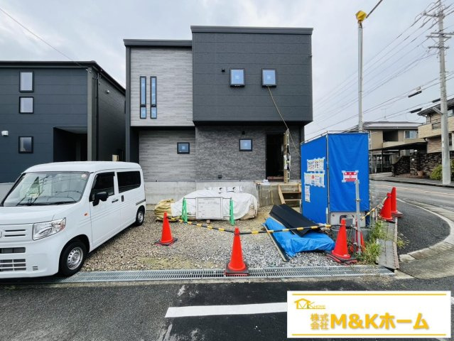 知多市梅が丘1丁目　全3棟　2号棟