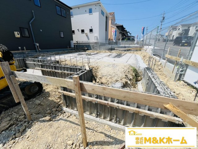 知多市梅が丘1丁目　全3棟　2号棟の外観|R8.3.16撮影　WIC完備☆