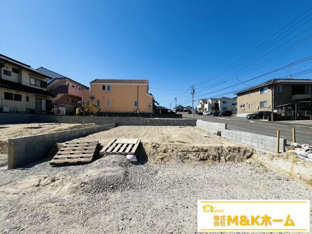 知多市梅が丘1丁目　全3棟　2号棟の外観|R8.3.16撮影　パントリー付き♪