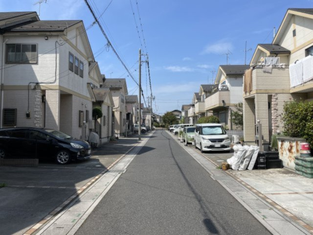 【前面道路含む現地写真】 | 幸手市緑台1丁目　中古戸建