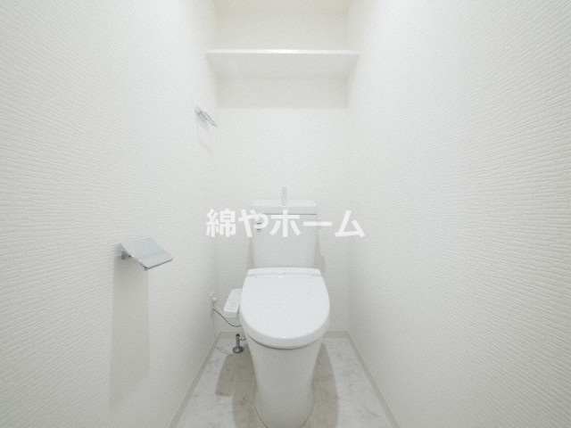 グランデュール鶴橋のトイレ|コンパクトで使いやすいトイレです