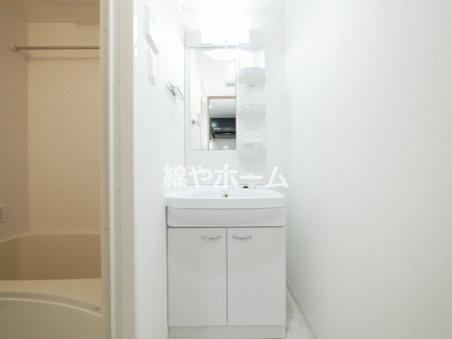 グランデュール鶴橋の洗面所|広い洗面スペース