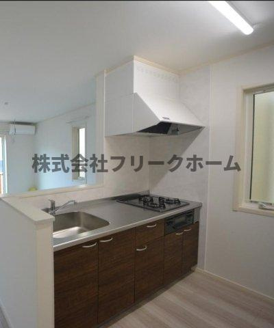 武蔵野市境南町５丁目のアパートのキッチン