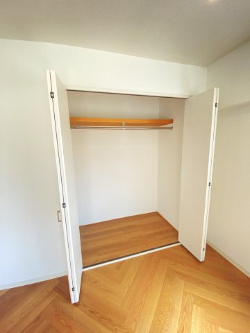 大阪市淀川区西中島２丁目の賃貸マンションの収納