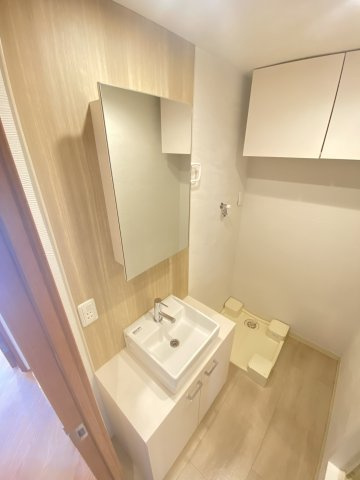 大阪市淀川区西中島２丁目の賃貸マンションの洗面所
