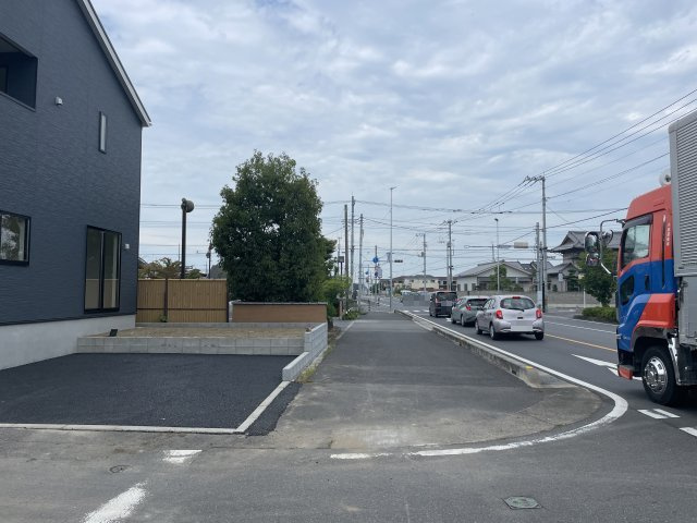 【前面道路含む現地写真】 | 幸手市東第23　新築戸建　全1棟　1号棟