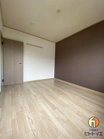 サンライズ稲富の洋室|内装は落ち着いています